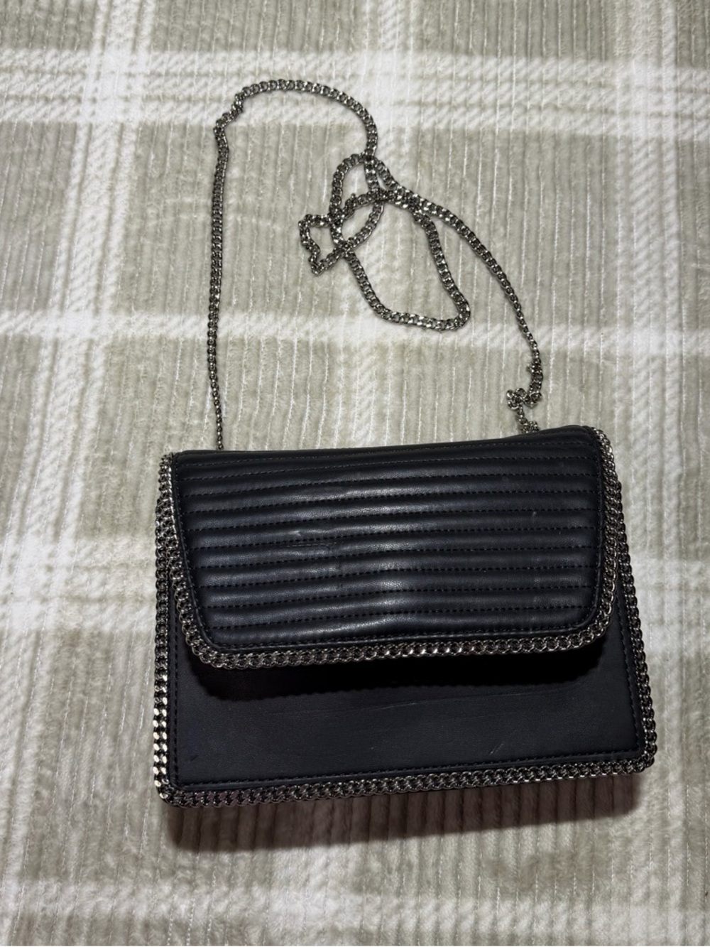 Express Black Quilted Chain-Trim Crossbody Bag